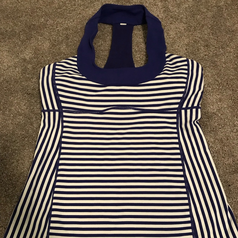 Lululemon scoop neck tank